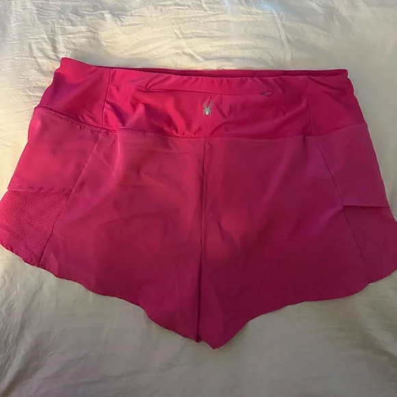 Women’s Spyder brand athletic shorts - Picture 2 of 2